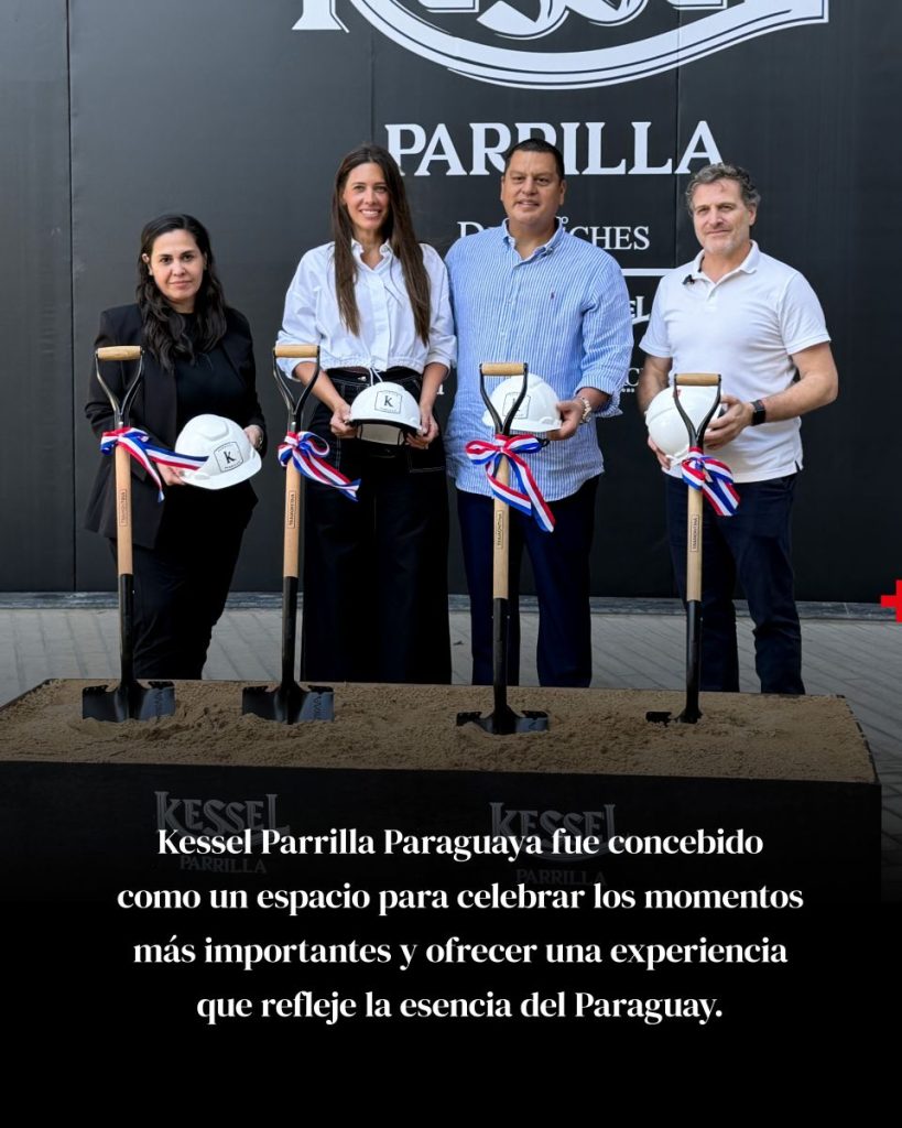 Mónica Torres, Leticia Rojas, Oscar Chamorro, Walter Carciotto 